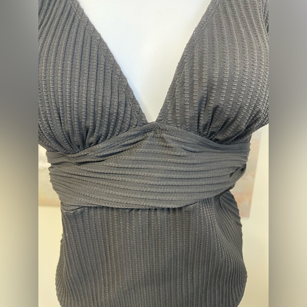 CUPSHE One Piece V-Neck Swimsuit, Black, Size L